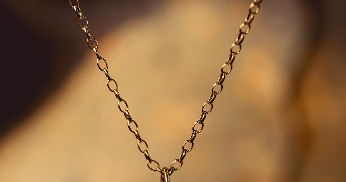 The Leather That Remembers: On Craft, Visibility, and the Tanneries of Fez